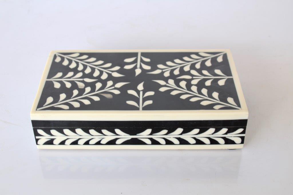 BLACK & BONE FLORAL OBLONG BOX  5X23X13CM
